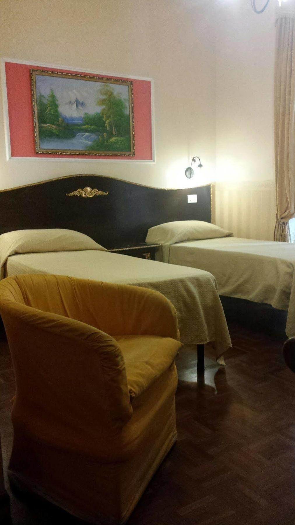 Bed & Breakfast Napoli Centrale Екстериор снимка