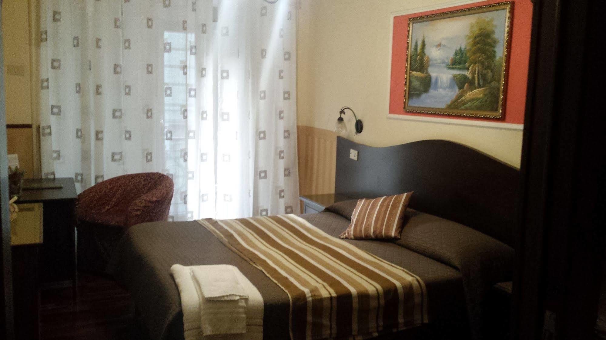 Bed & Breakfast Napoli Centrale Екстериор снимка